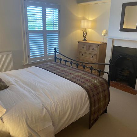A Charming And Stylish Country Cottage. Hungerford Eksteriør billede